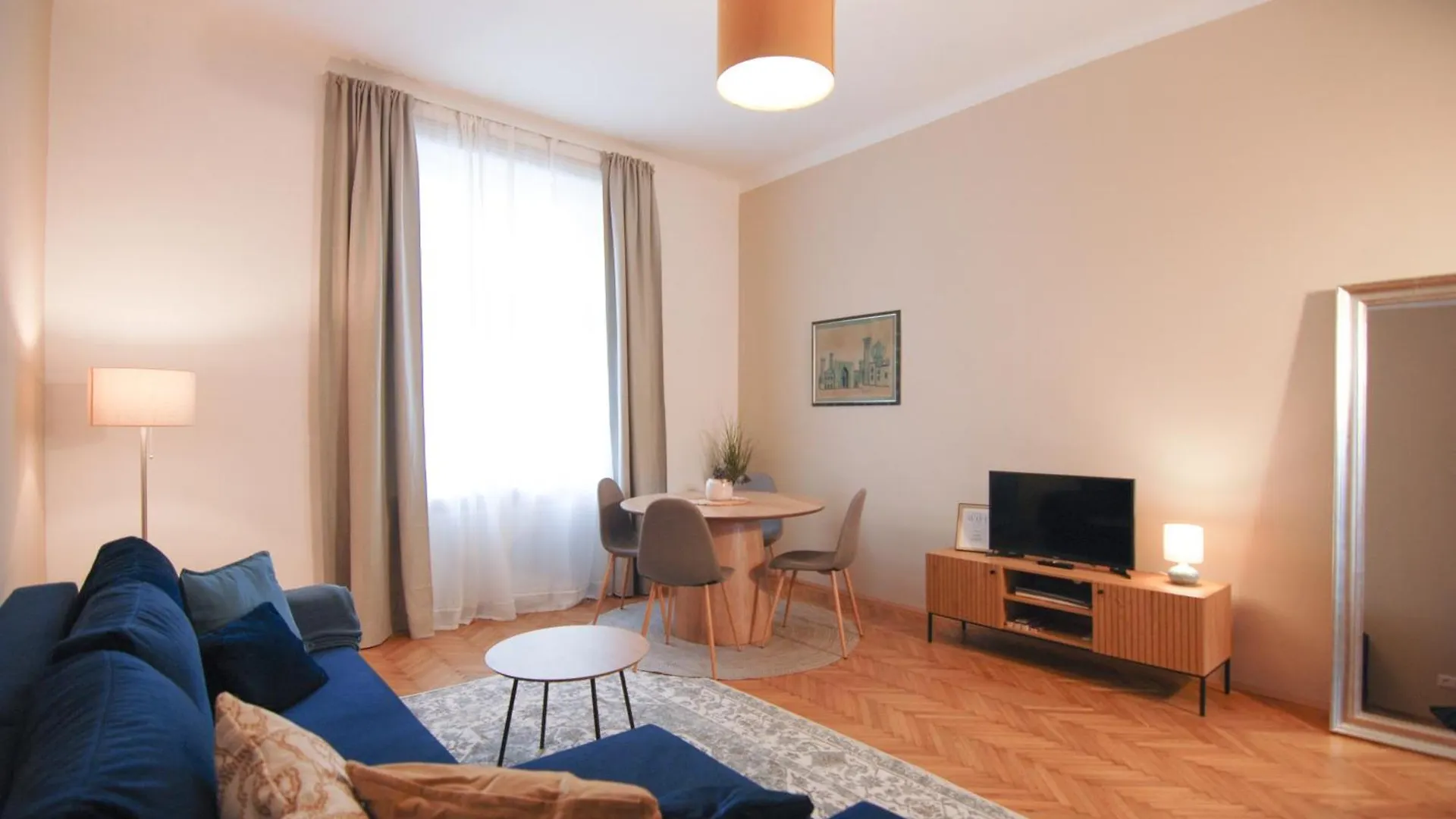 Апартаменты Elegante Altbauwohnung Alles Neu!! Вена
