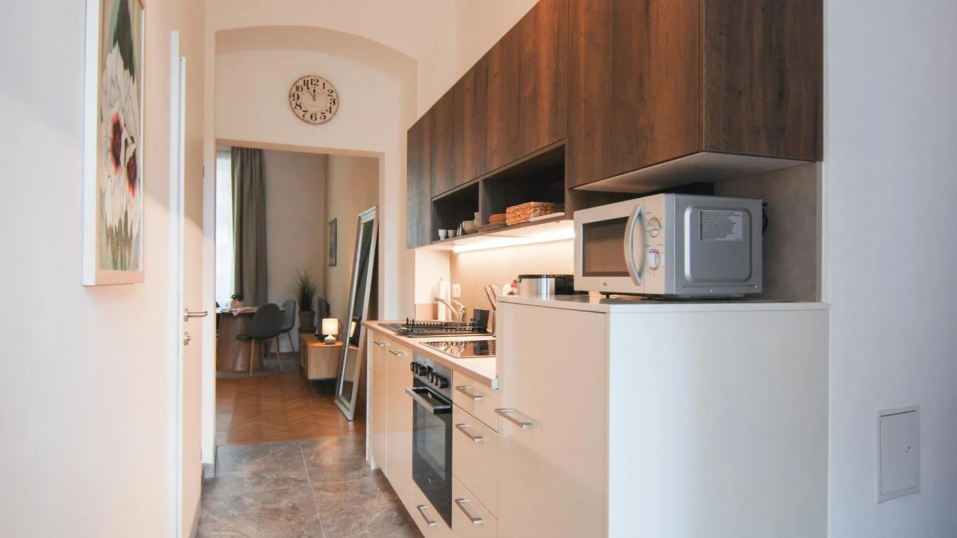 Elegante Altbauwohnung Alles Neu!! Вена 0*,  Австрия